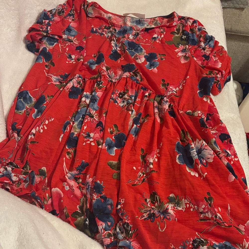 Elegant Floral Red Women's Tunic
